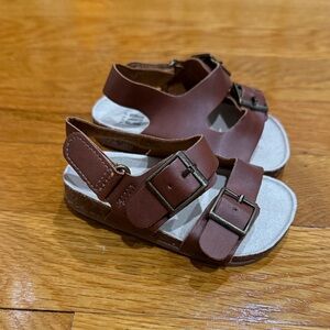 GAP Brown Kids Sandals with Buckle Straps and Velcro Back 6-12 months